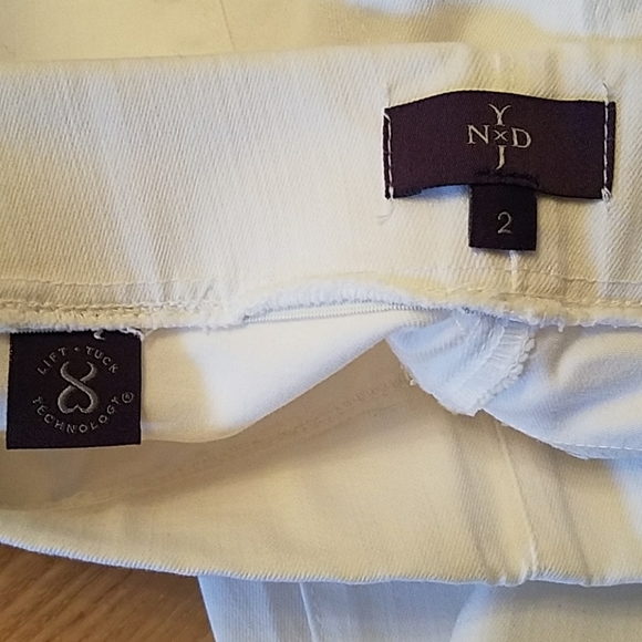 White jeans - Picture 3 of 5